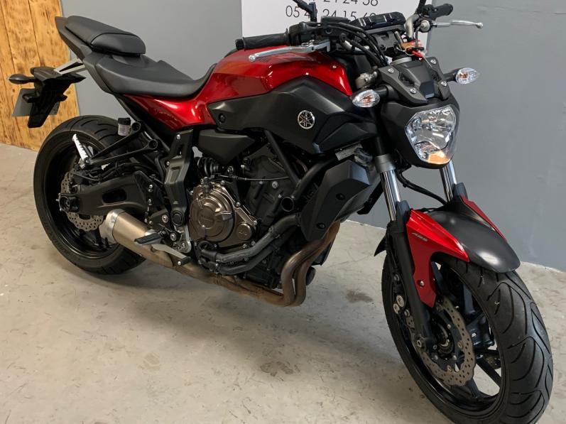 YAMAHA MT-07