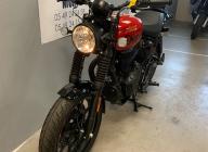 ROYAL ENFIELD HNTR 350 Rebel Red