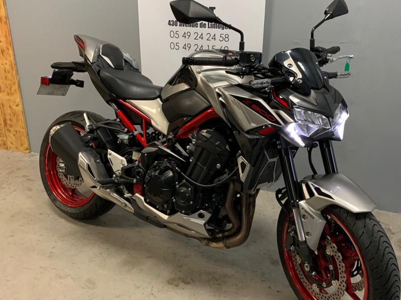 KAWASAKI Z 900