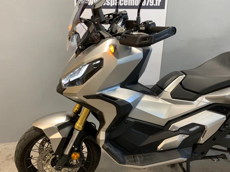 HONDA X-ADV 750 