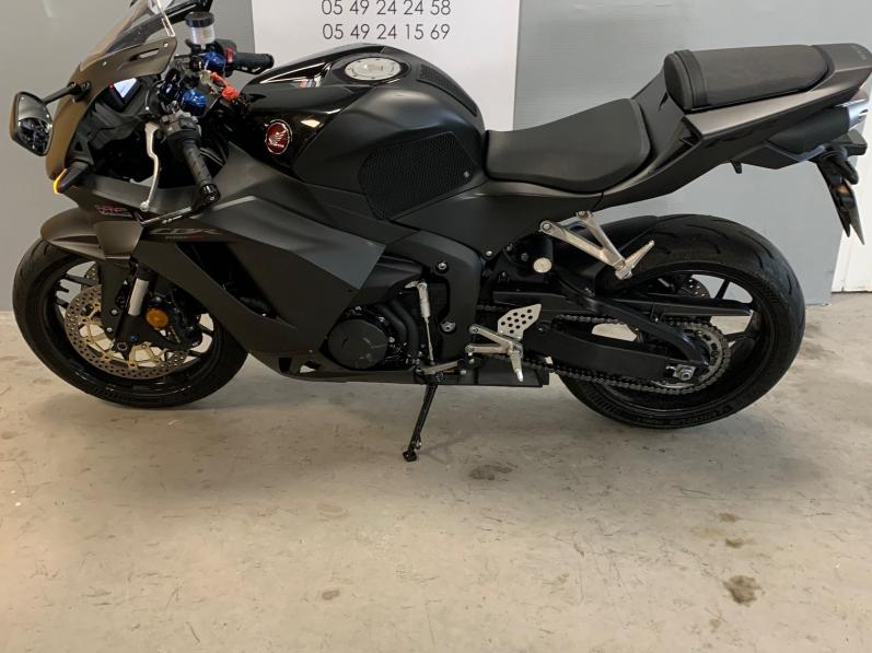 HONDA CBR 600 RR