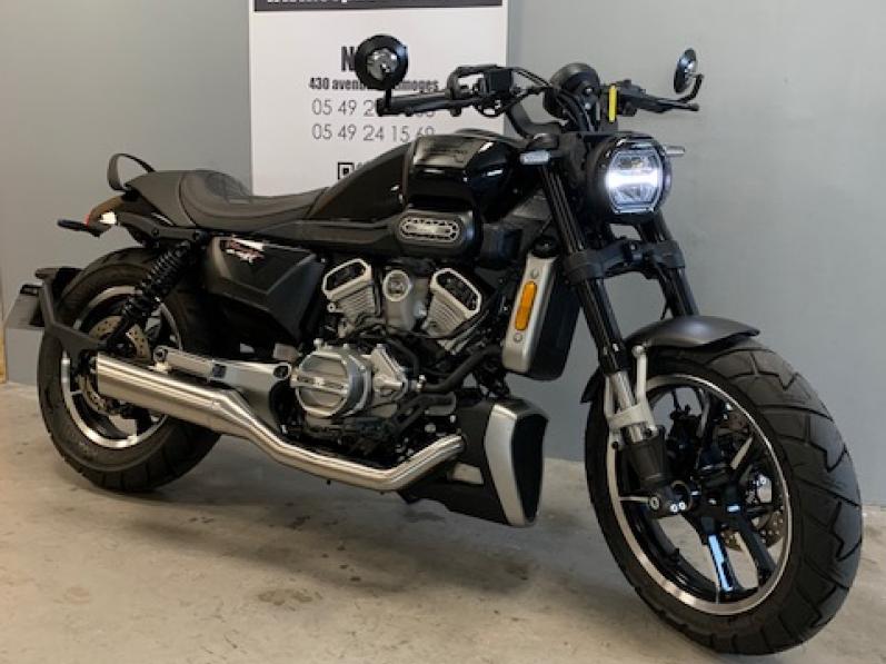 HYOSUNG GV 125 X, modèle 2025